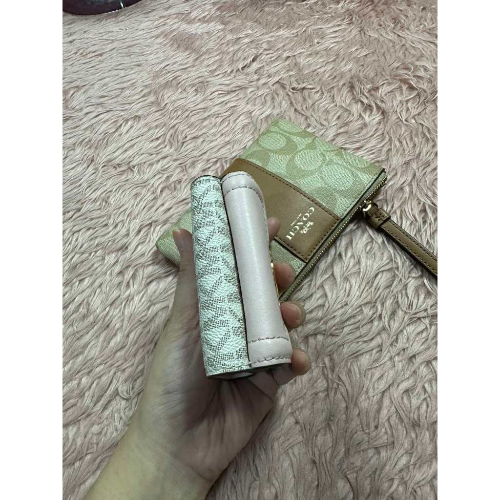 ORIG Preloved MK Trifold Small White/Pink Wallet