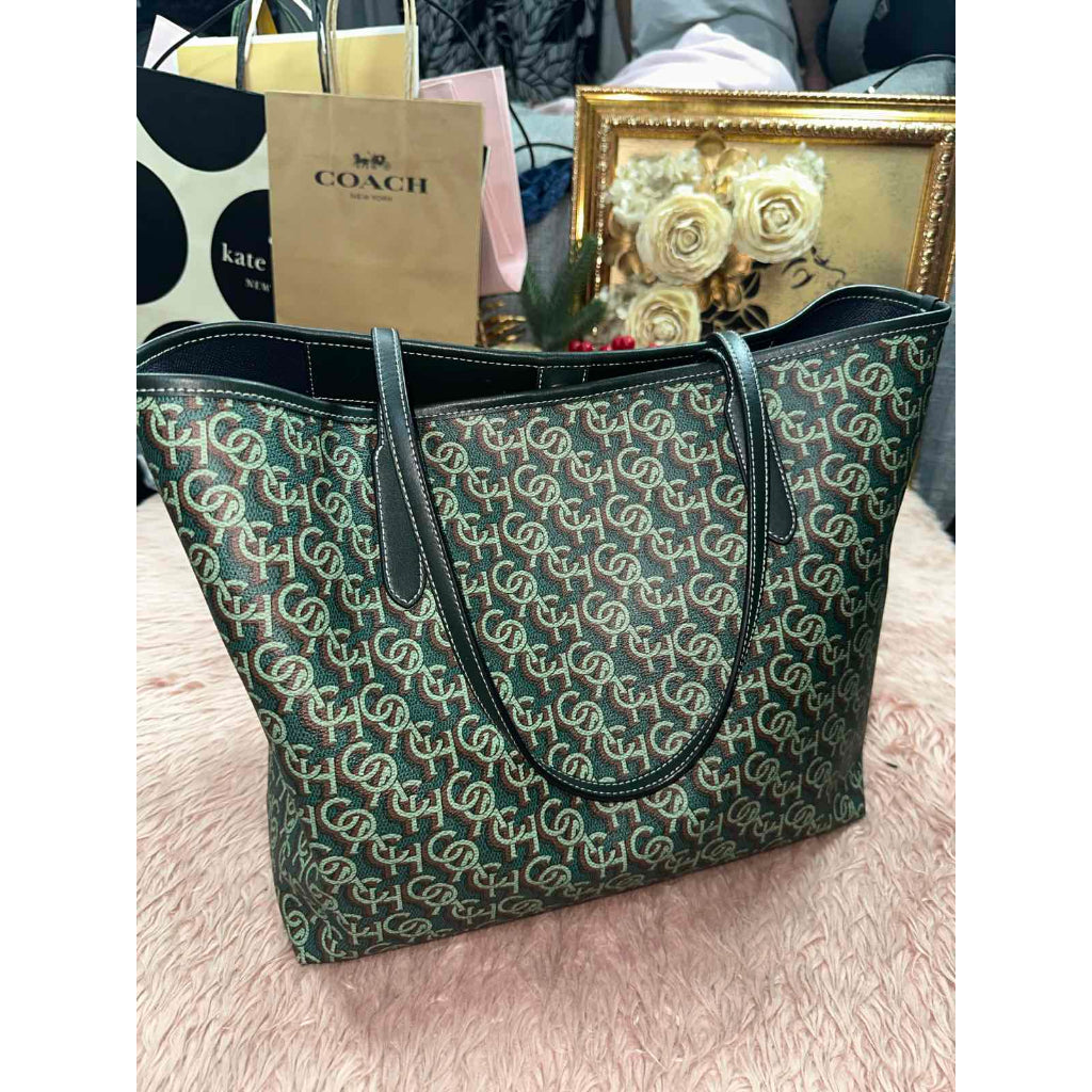 ORIG & IMPORTED CCH City Tote Large Green Bag With Monogram Print