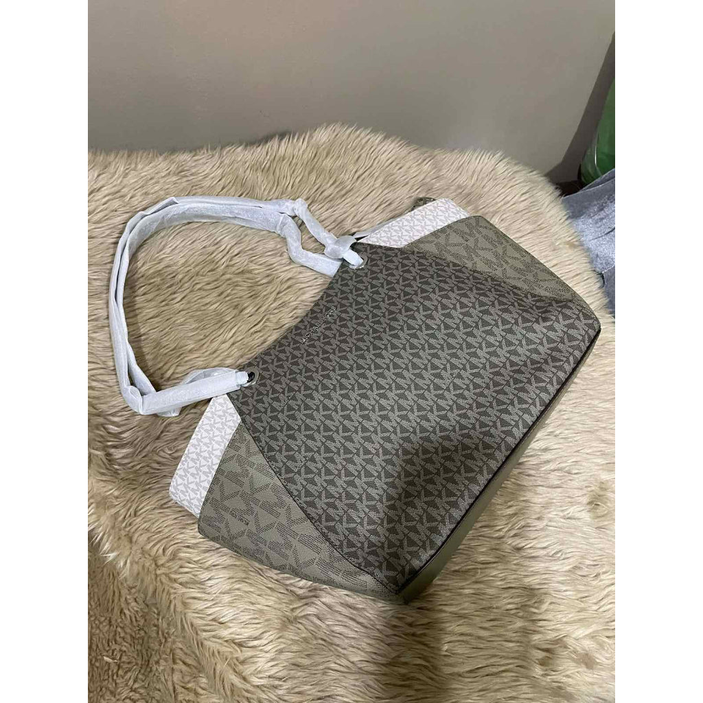 ORIG & IMPORTED MK Jet Set Large Logo Shoulder Tote Green Bag