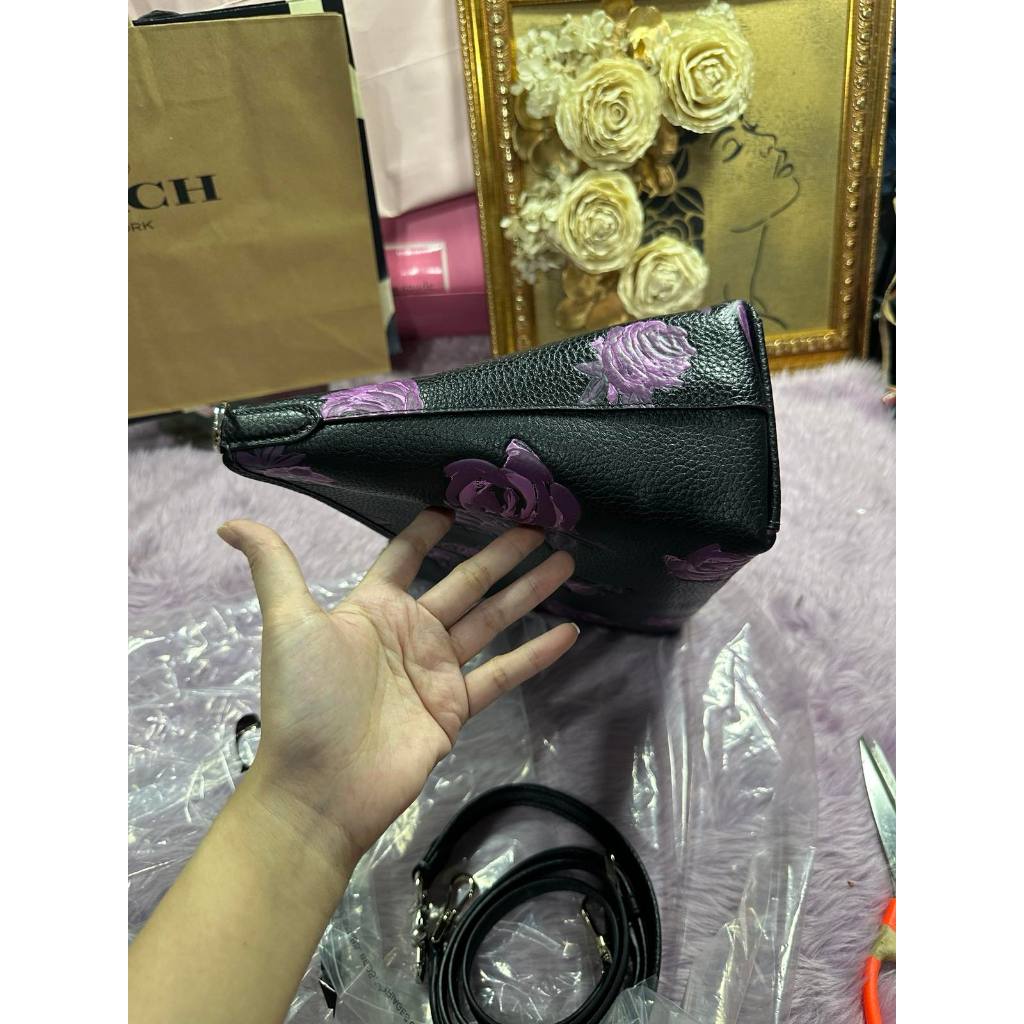 ORIG & IMPORTED CCH Laurel Shoulder Black Bag With Floral Print