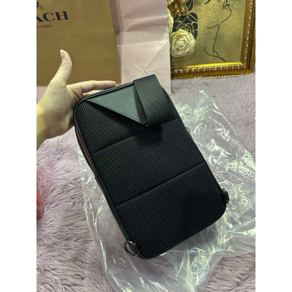 ORIG & IMPORTED CCH Turner Pack Men Black Body Bag