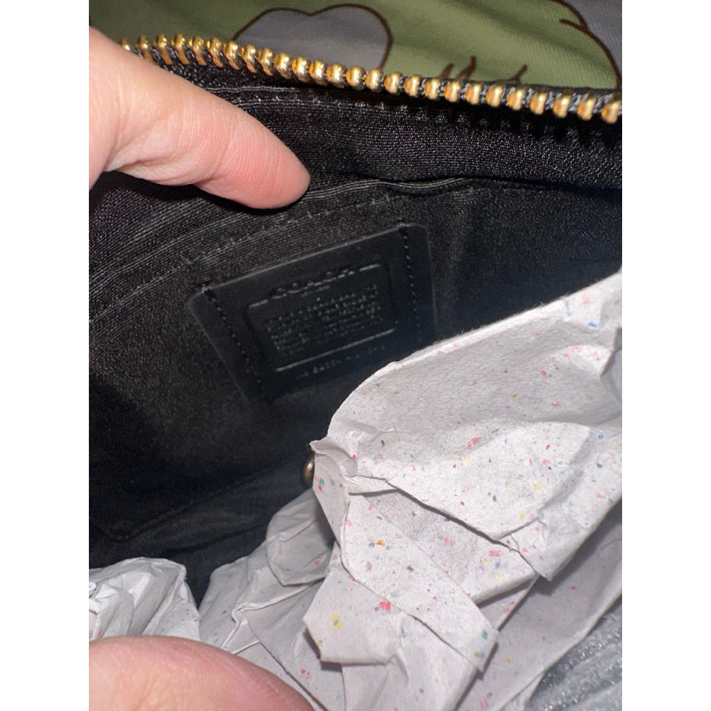 ORIG & IMPORTED CCH Teri Shoulder Bag in Khaki/Black