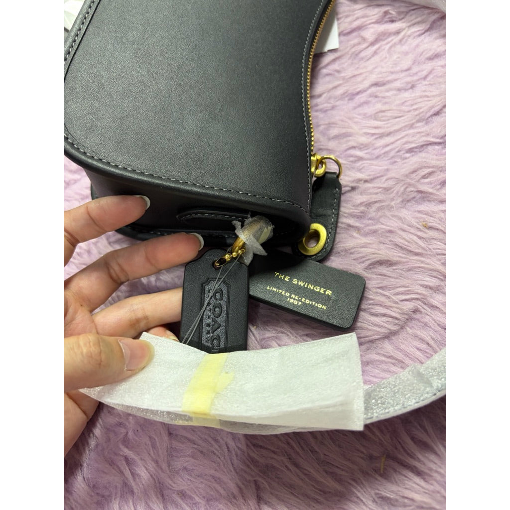 ORIG & IMPORTED CCH Retail Swinger 20 Small Shoulder Bag Black