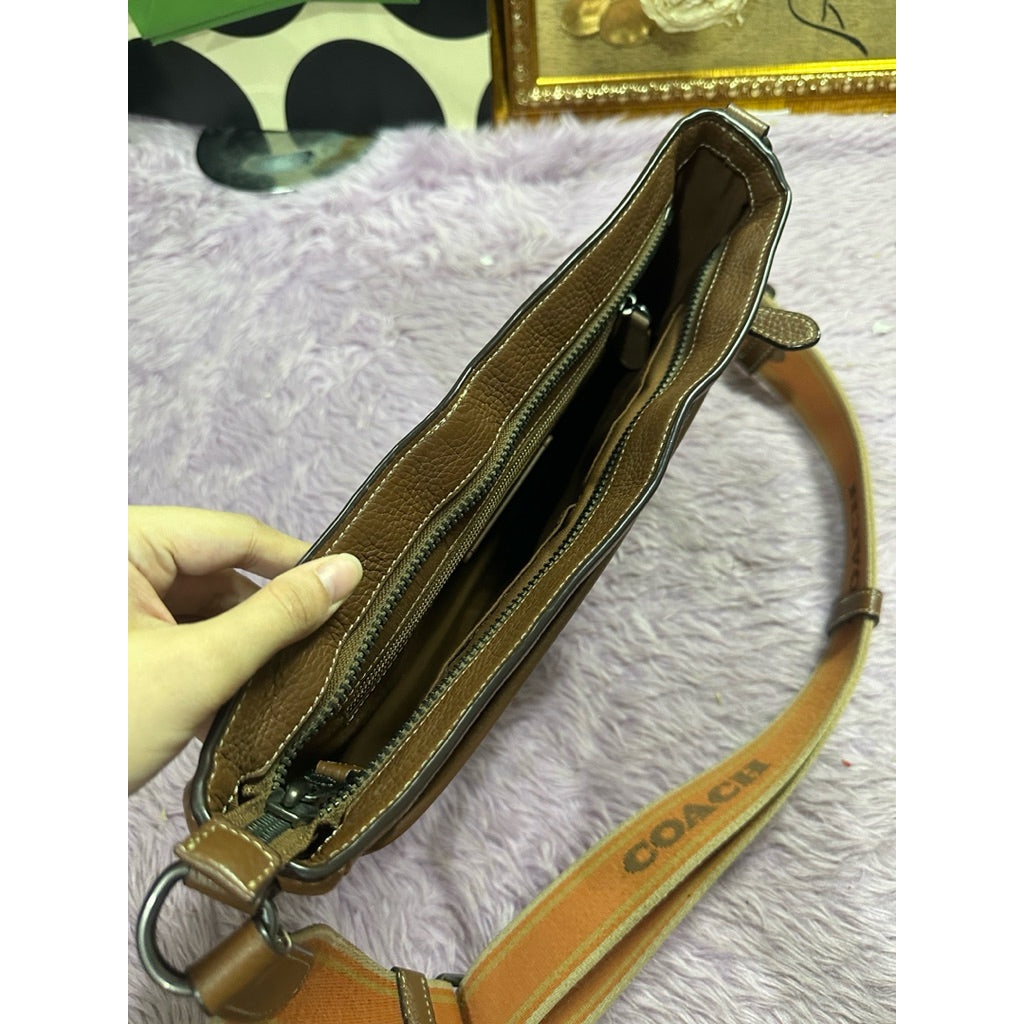 ORIG Preloved CCH District Crossbody Men's Bag In Colorblock in Khaki/Saddle Multi