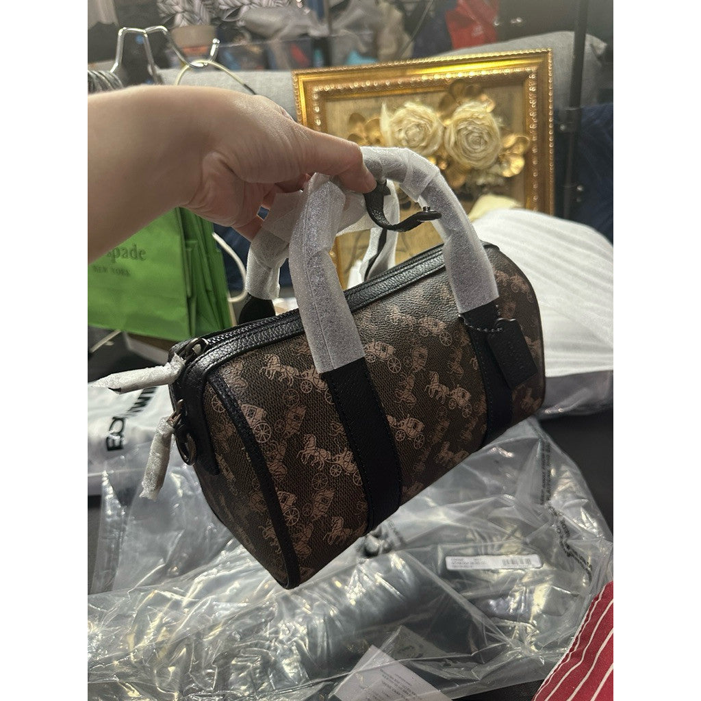 ORIG & IMPORTED CCH Retail Gotham Duffle 24 With Horse And Carriage Print Brown Men's Bag