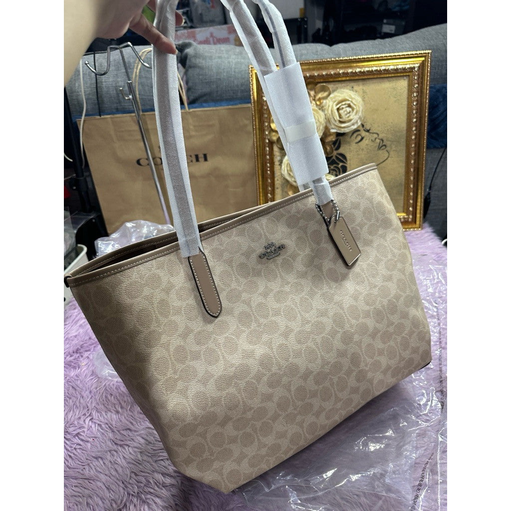 ORIG & IMPORTED CCH Large City Tote Bag In Sand/Taupe