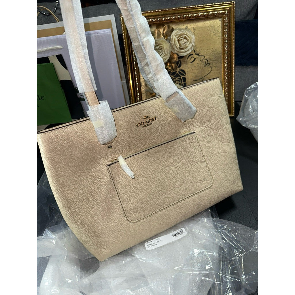 ORIG & IMPORTED CCH Station Large Tote Bag In Beige Oat