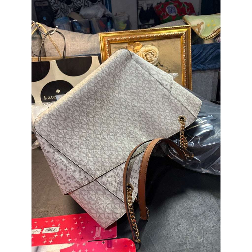 ORIG Preloved MK Jet Set Large Logo Shoulder Bag Vanilla White