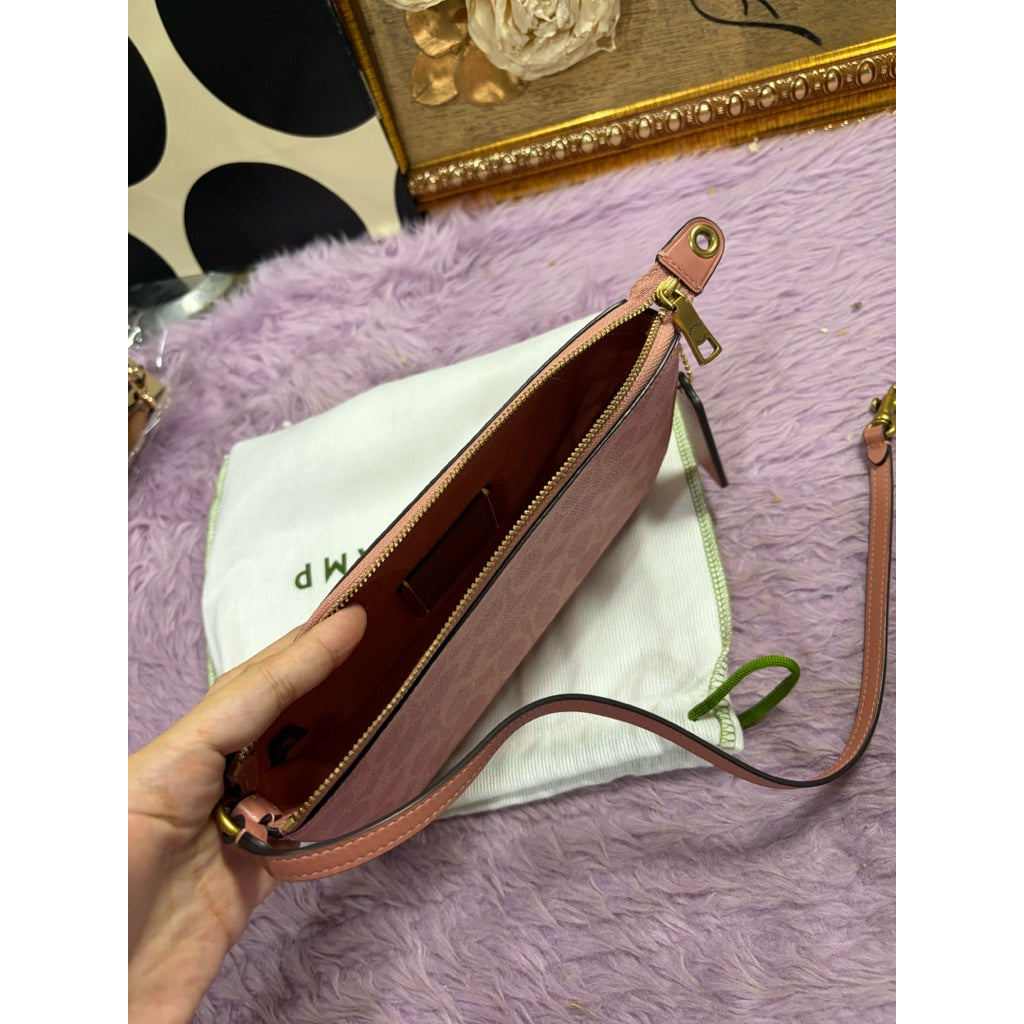 ORIG Preloved CCH Retail Plaza 22 Small Shoulder Bag Pink