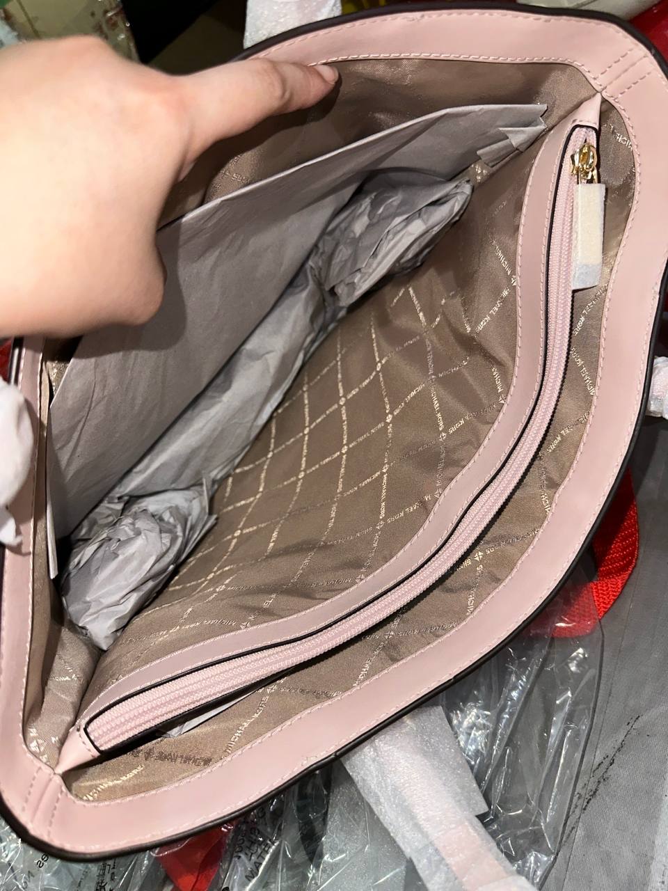 ORIG & IMPORTED Michael Kors MK Voyager Large Signature Logo Tote Bag Pink