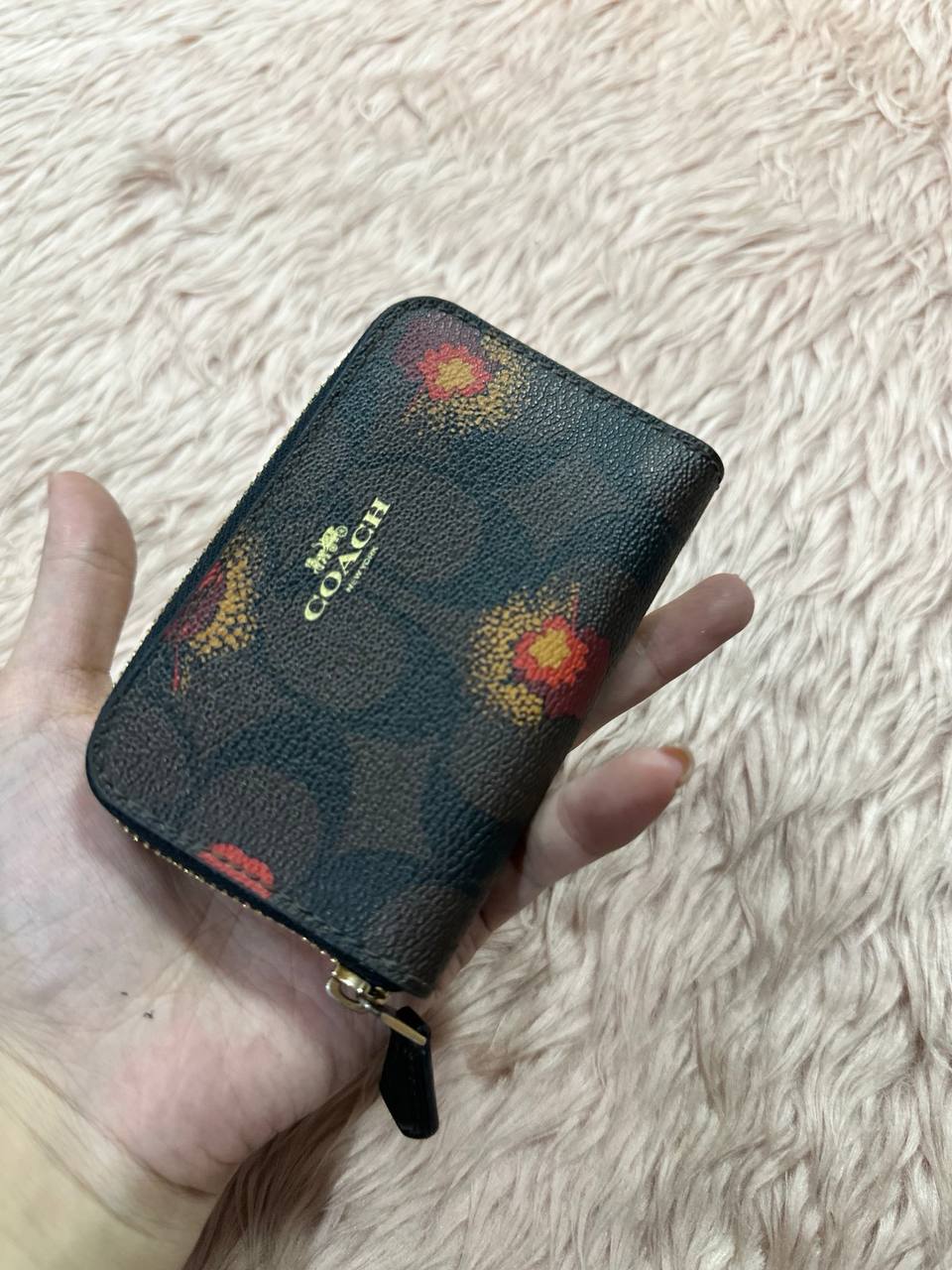 AUTHENTIC/ORIGINAL Preloved COACH Zip Around Coin Case Small Wallet Floral