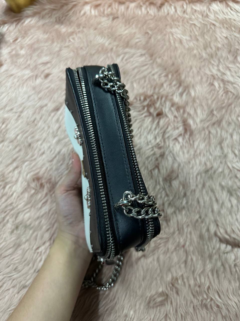 AUTHENTIC/ORIGINAL Preloved KS Penguin Frosty Chain Double Zip Crossbody Small Bag