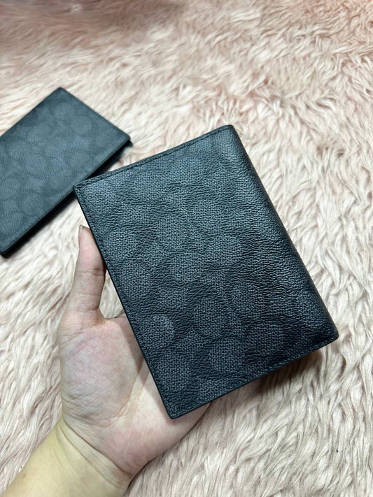 ORIG & IMPORTED COACH Passport Card Case In Signature Canvas Black Wallet