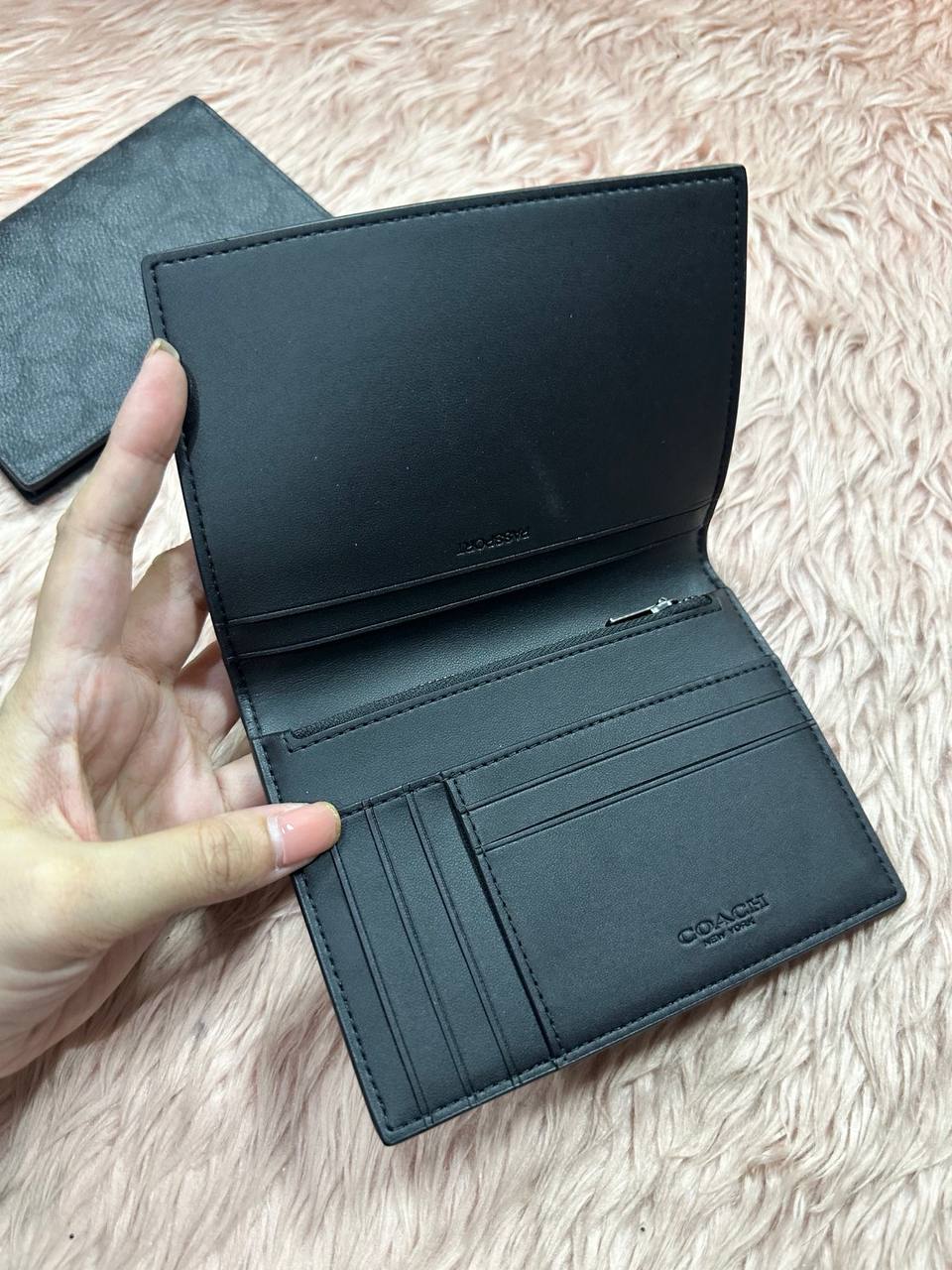 ORIG & IMPORTED COACH Passport Card Case In Signature Canvas Black Wallet