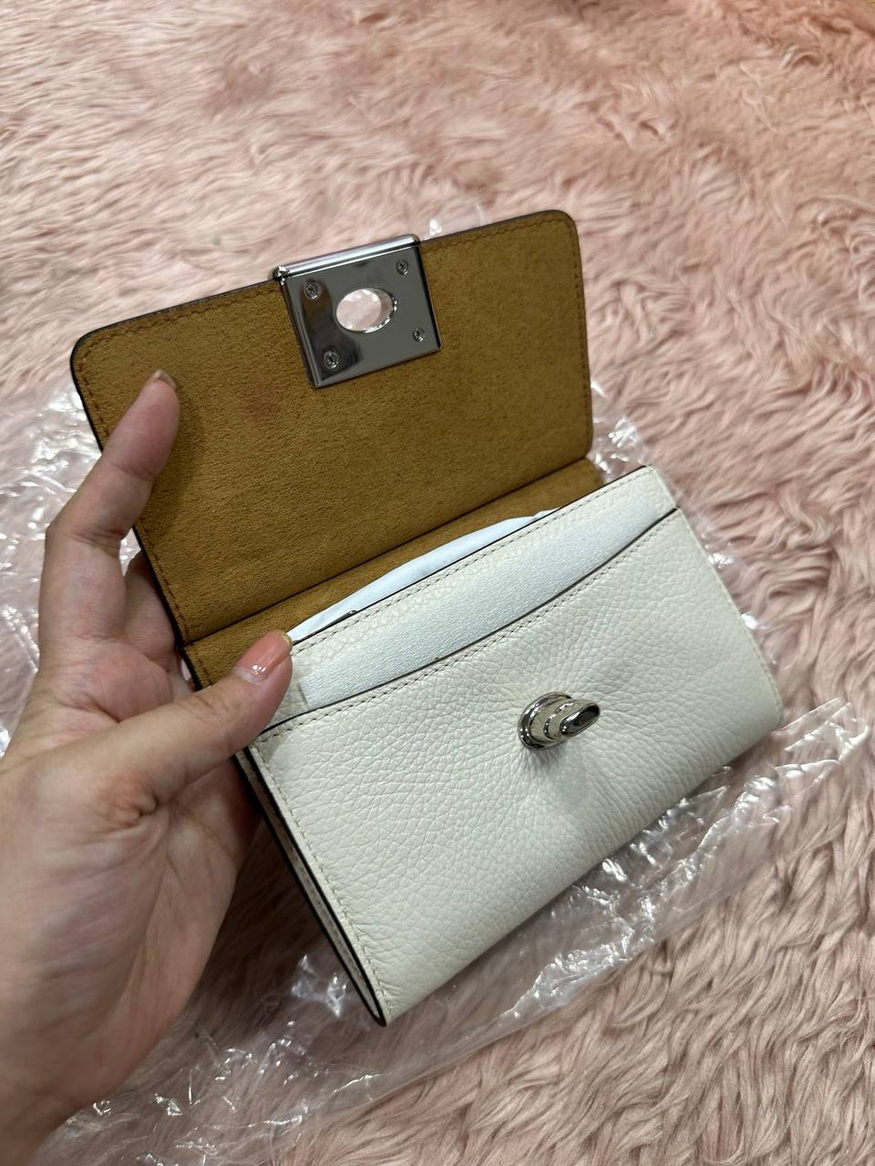 ORIG & IMPORTED COACH Cassidy Turnlock Medium Wallet With Rivets White