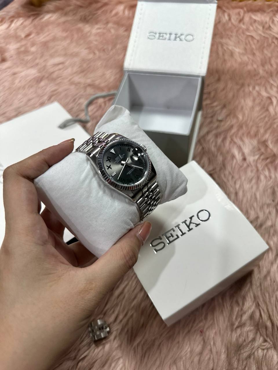 AUTHENTIC/ORIGINAL Preloved Seiko Datejust Mod Sunburst Grey Watch