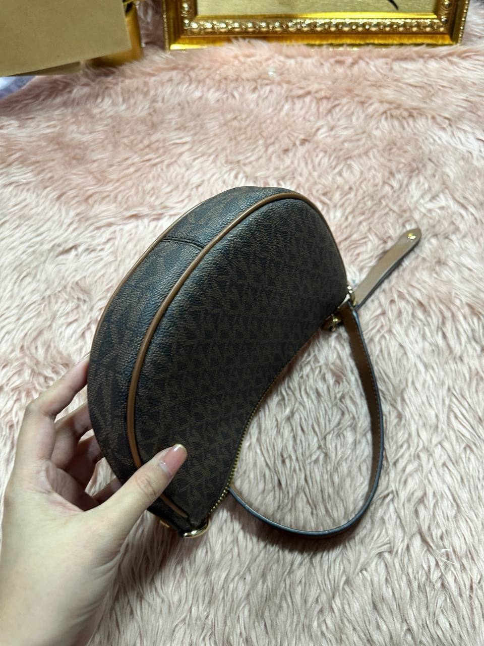 AUTHENTIC/ORIGINAL Preloved MK Signature Dover Small Half Moon Crossbody Bag Brown
