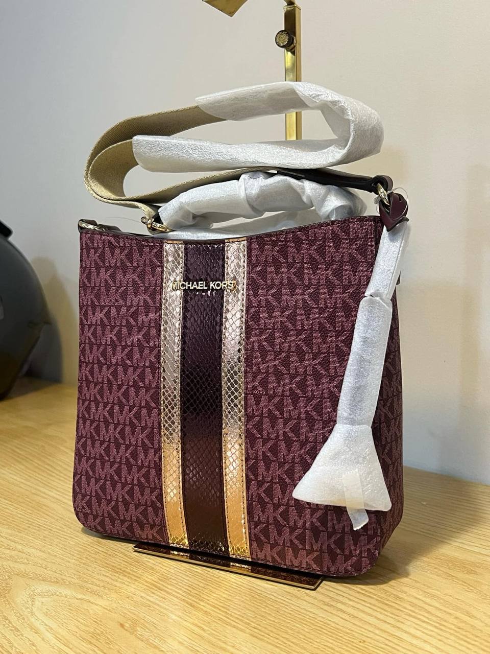 ORIG & IMPORTED Michael Kors MK Jet Set Travel Small Signature Logo and Metallic Messenger Bag Oxblood/Vanilla White