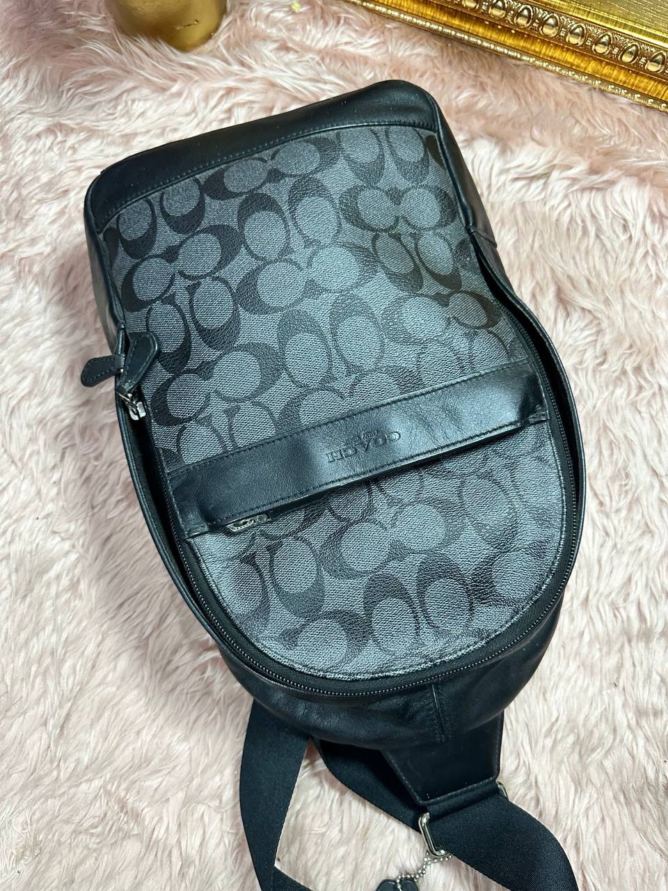 ORIG Preloved COACH Campus Pack Body Bag Black