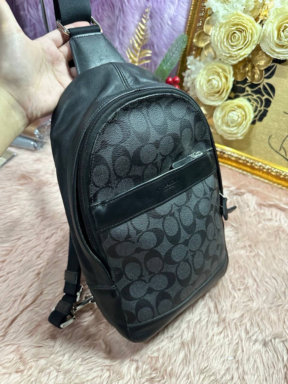 ORIG Preloved COACH Campus Pack Body Bag Black