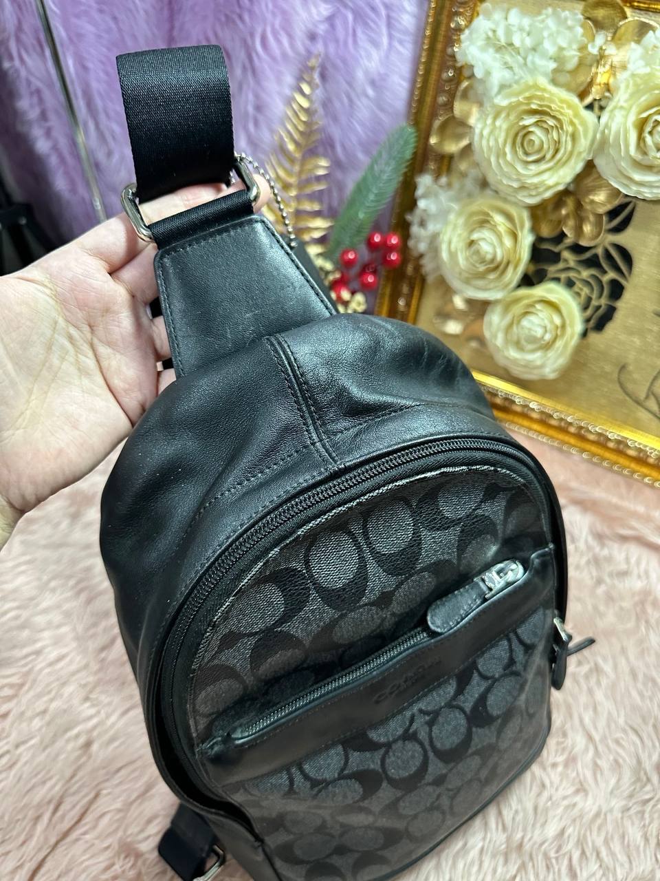 ORIG Preloved COACH Campus Pack Body Bag Black
