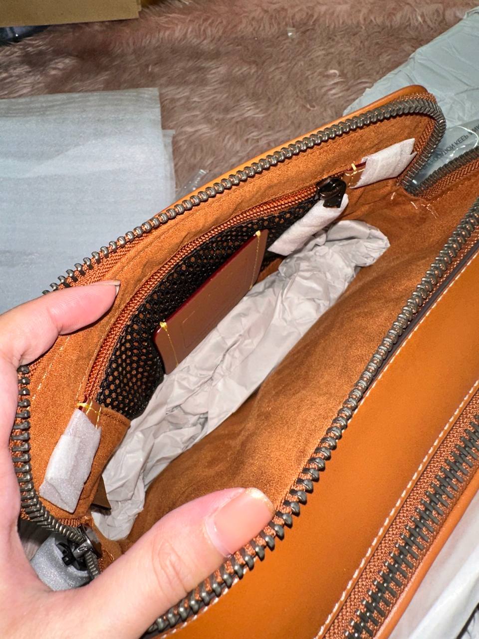 ORIG COACH RETAIL CHARTER CROSSBODY 24 IN MICRO SIGNATURE JACQUARD BROWN