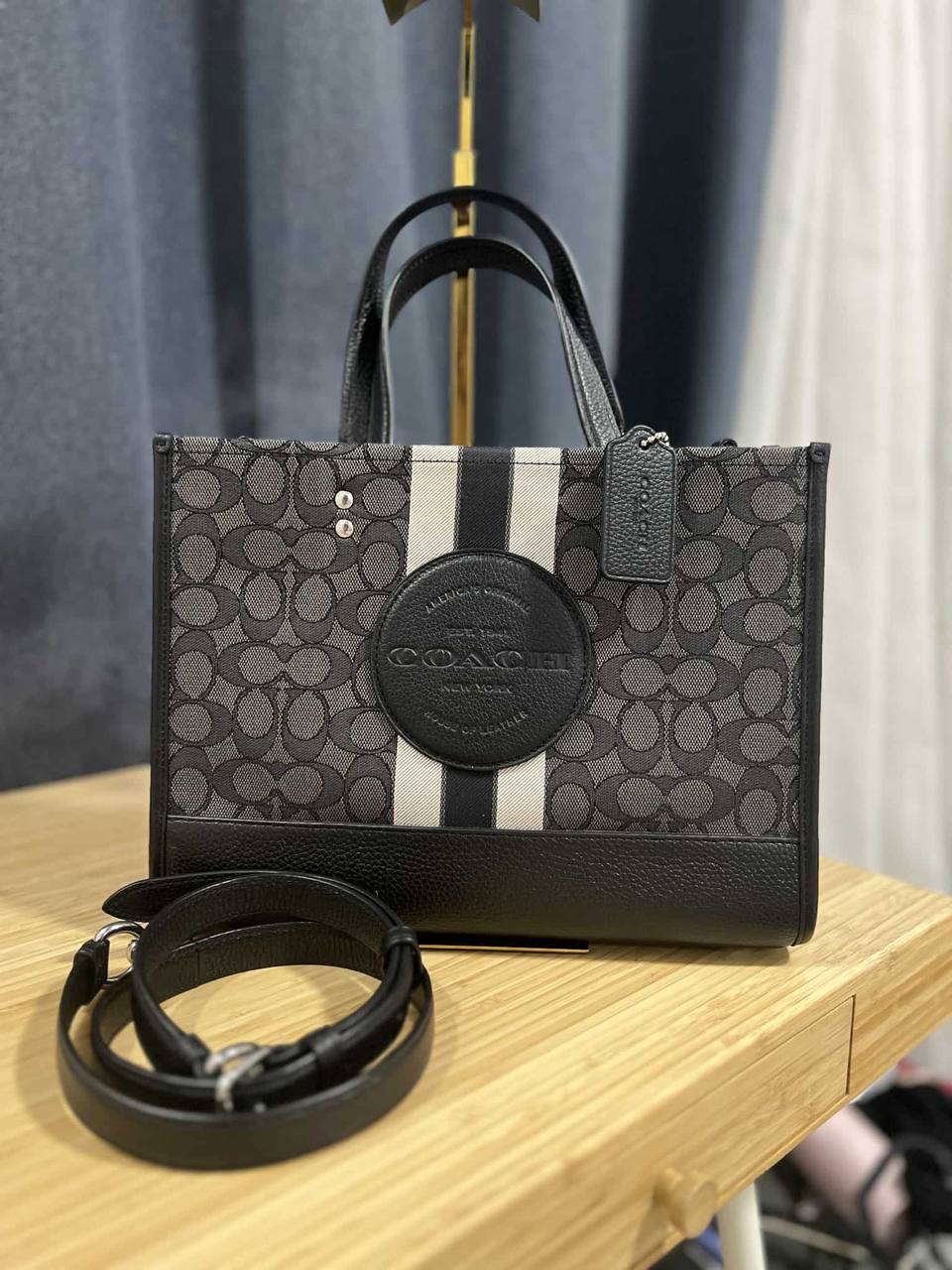 ORIG Preloved Coach Dempsey Carryall Black Bag In Signature Jacquard
