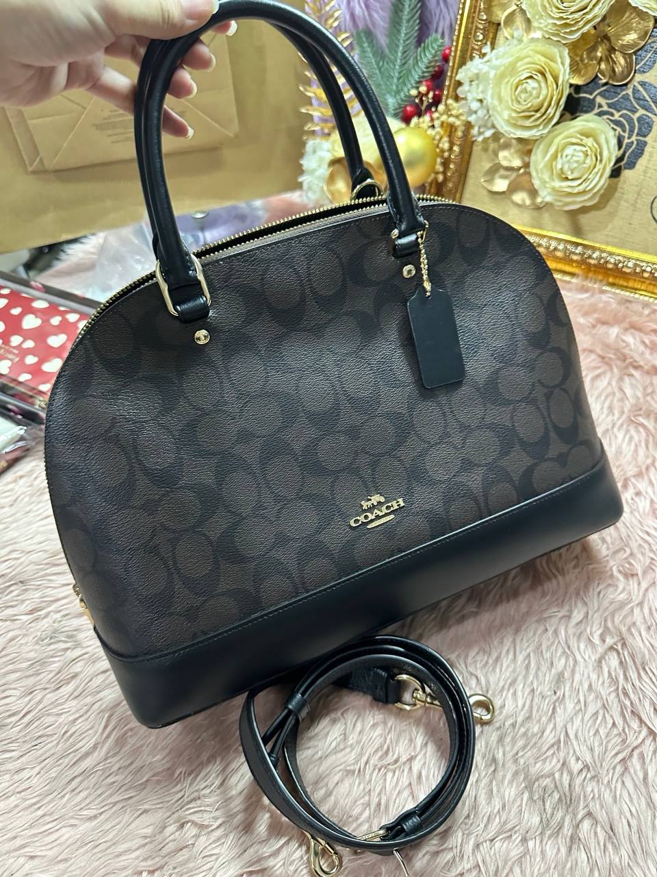 ORIG Preloved Coach Large Sierra Satchel Black Signature Brown Black