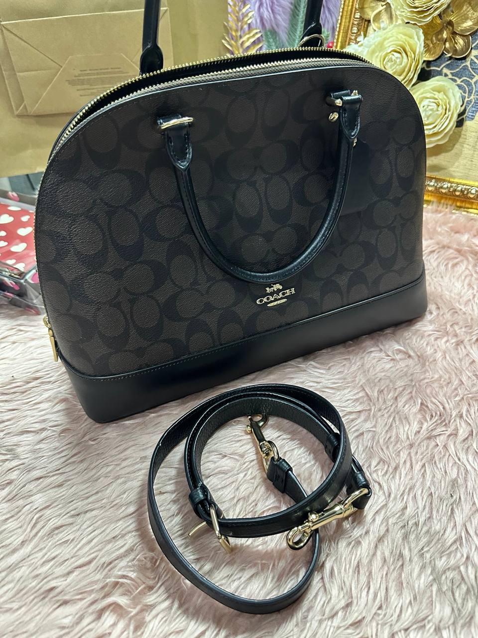 ORIG Preloved Coach Large Sierra Satchel Black Signature Brown Black