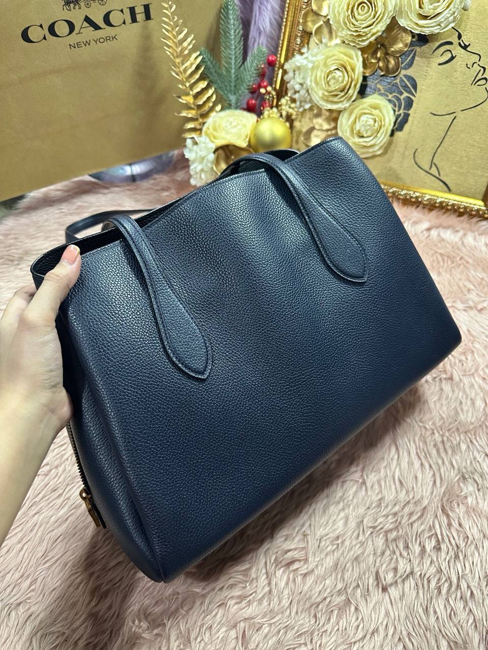 ORIG Preloved Coach Lora Carryall 30 Large Navy Tote Bag