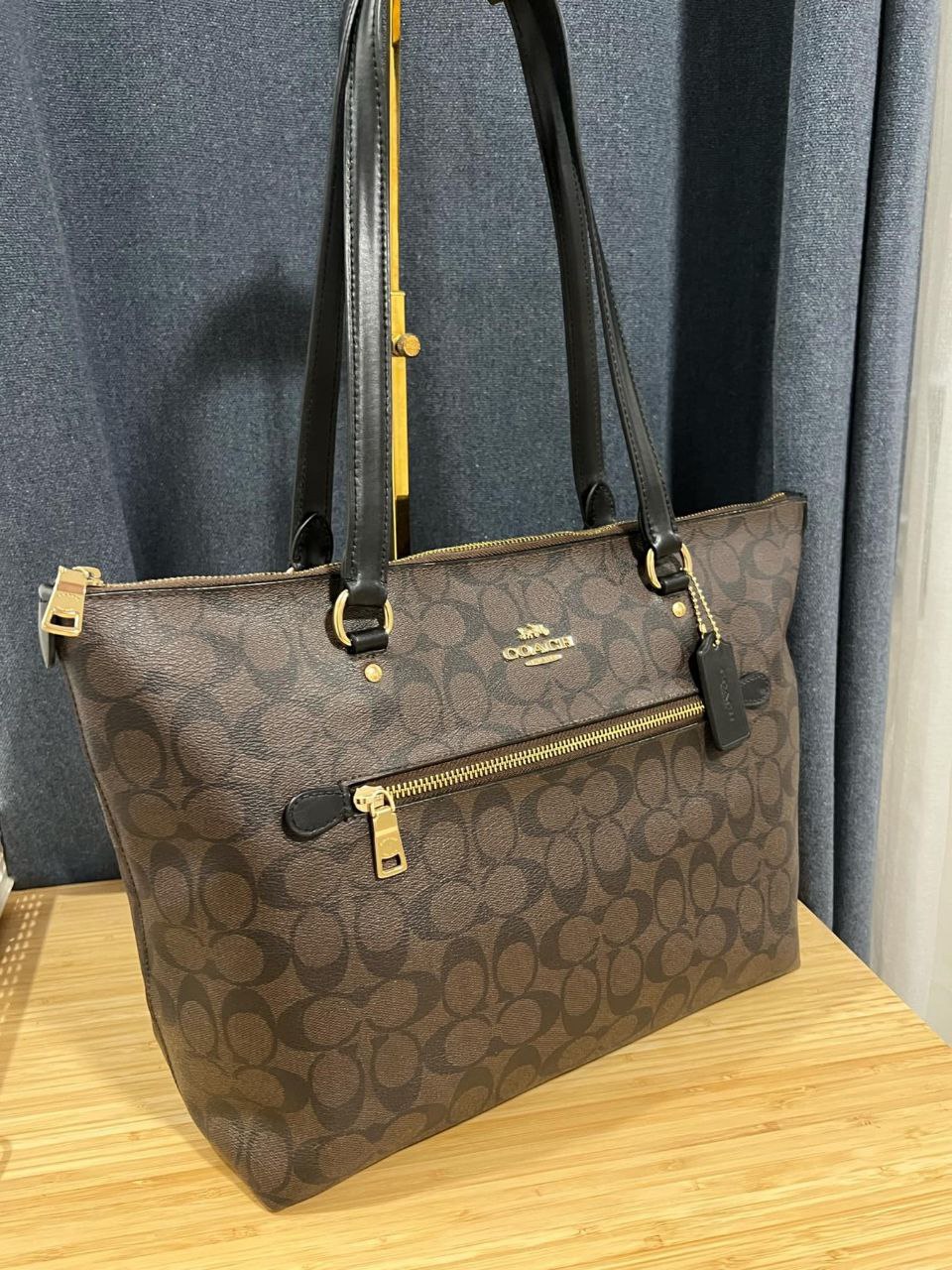 ORIG Preloved Coach Gallery Large Tote In Signature Canvas Brown