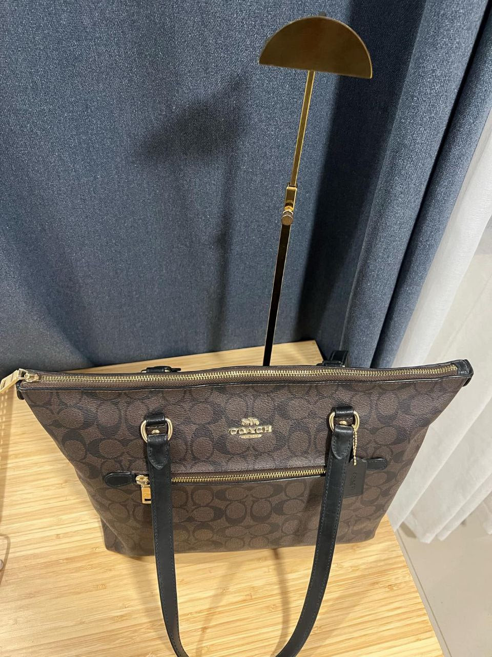 ORIG Preloved Coach Gallery Large Tote In Signature Canvas Brown