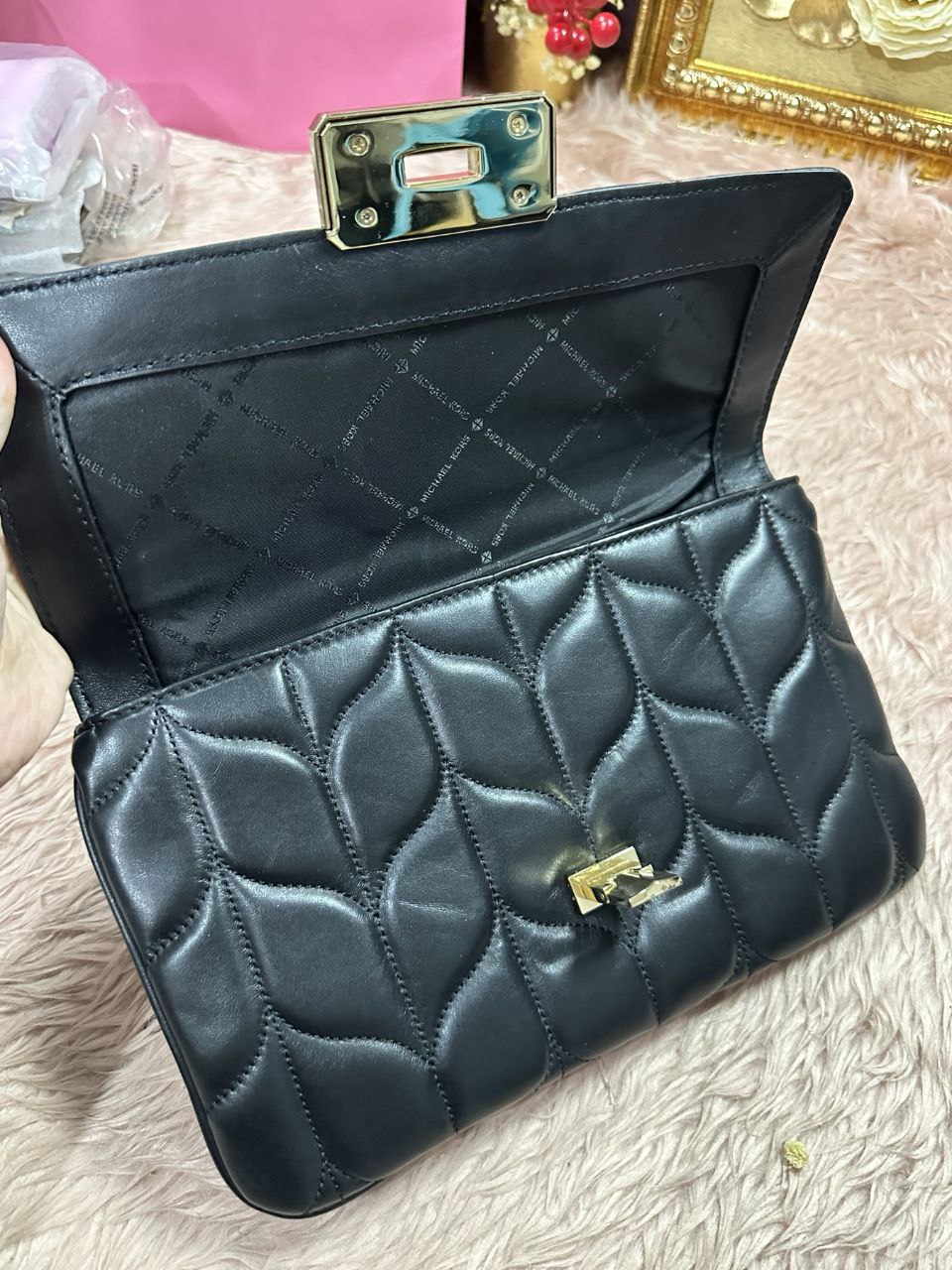 ORIG Preloved Michael Kors MK Peyton Clutch Large Quilted Clutch Shoulder Bag Black