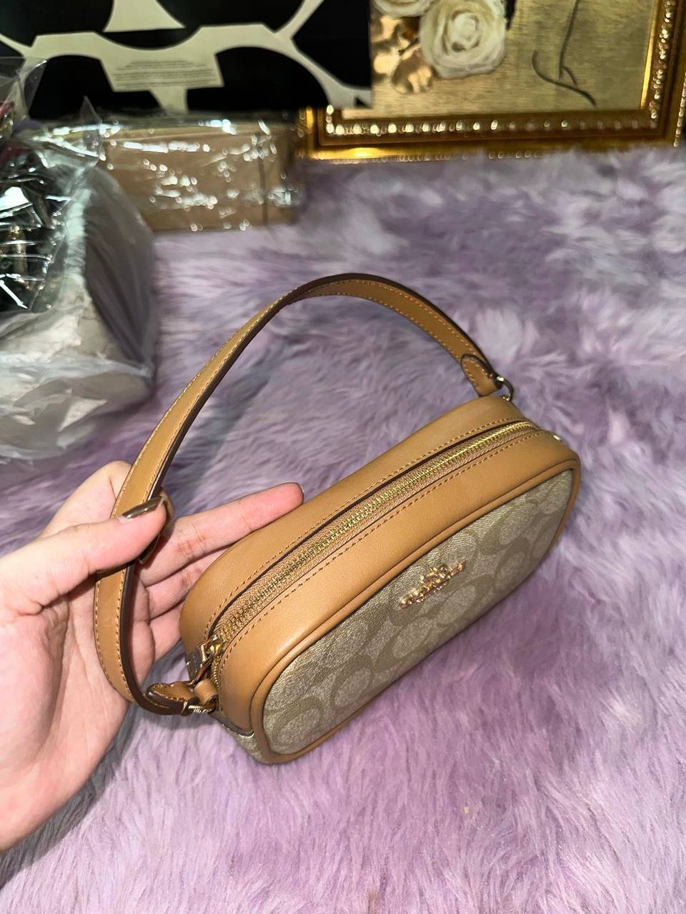 ORIG Preloved Coach Jamie Wristlet In Khaki Saddle Brown Small Bag