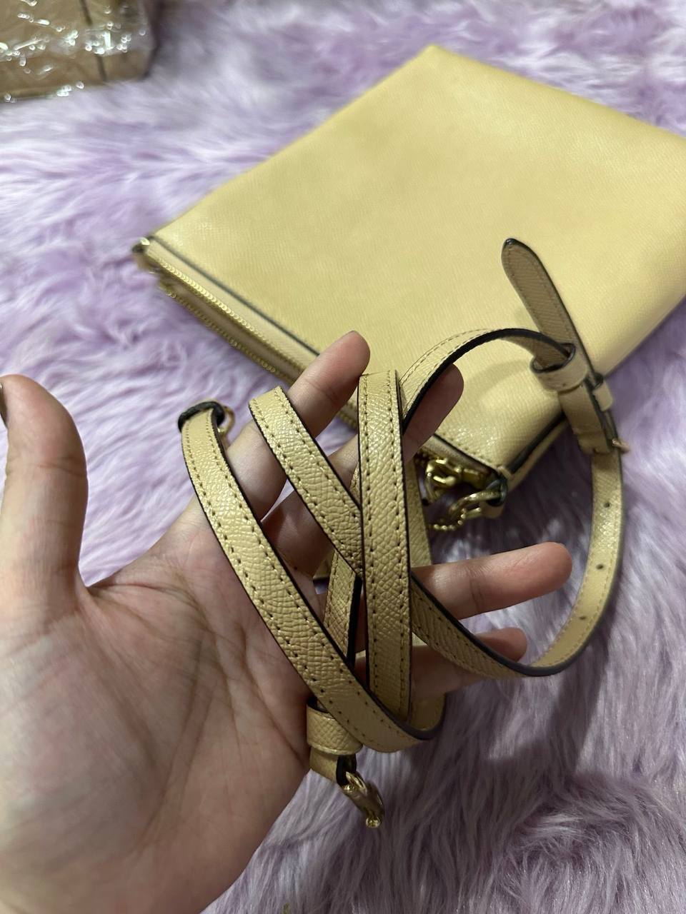 ORIG Preloved Coach Kitt Messenger Slim Bag Beige