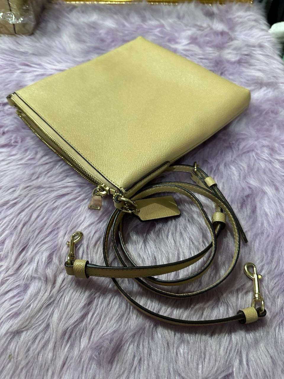 ORIG Preloved Coach Kitt Messenger Slim Bag Beige