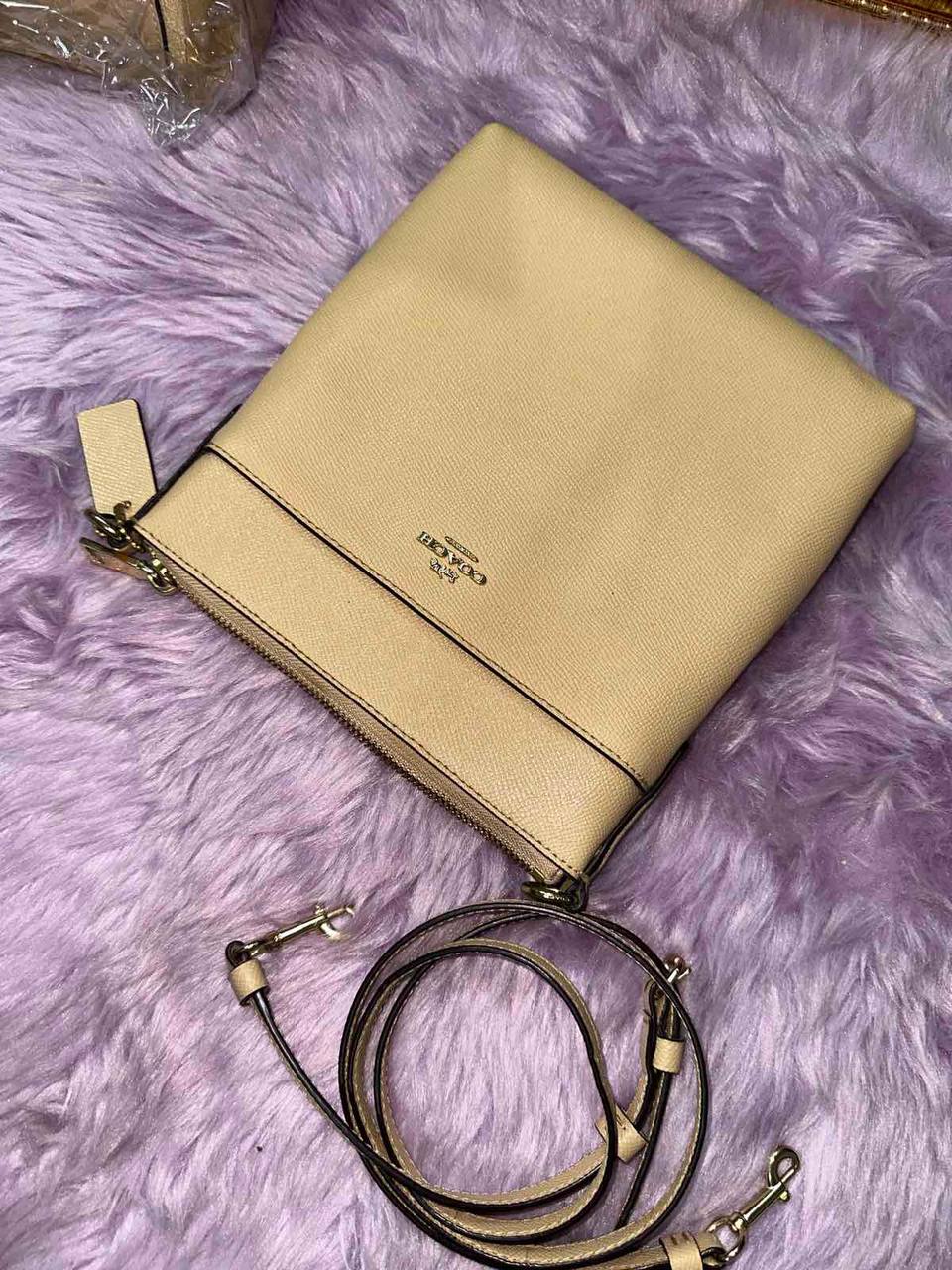 ORIG Preloved Coach Kitt Messenger Slim Bag Beige