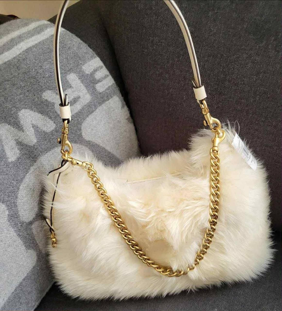 ORIG & IMPORTED Coach RARE RETAIL juliet medium shoulder shearling fur white bag