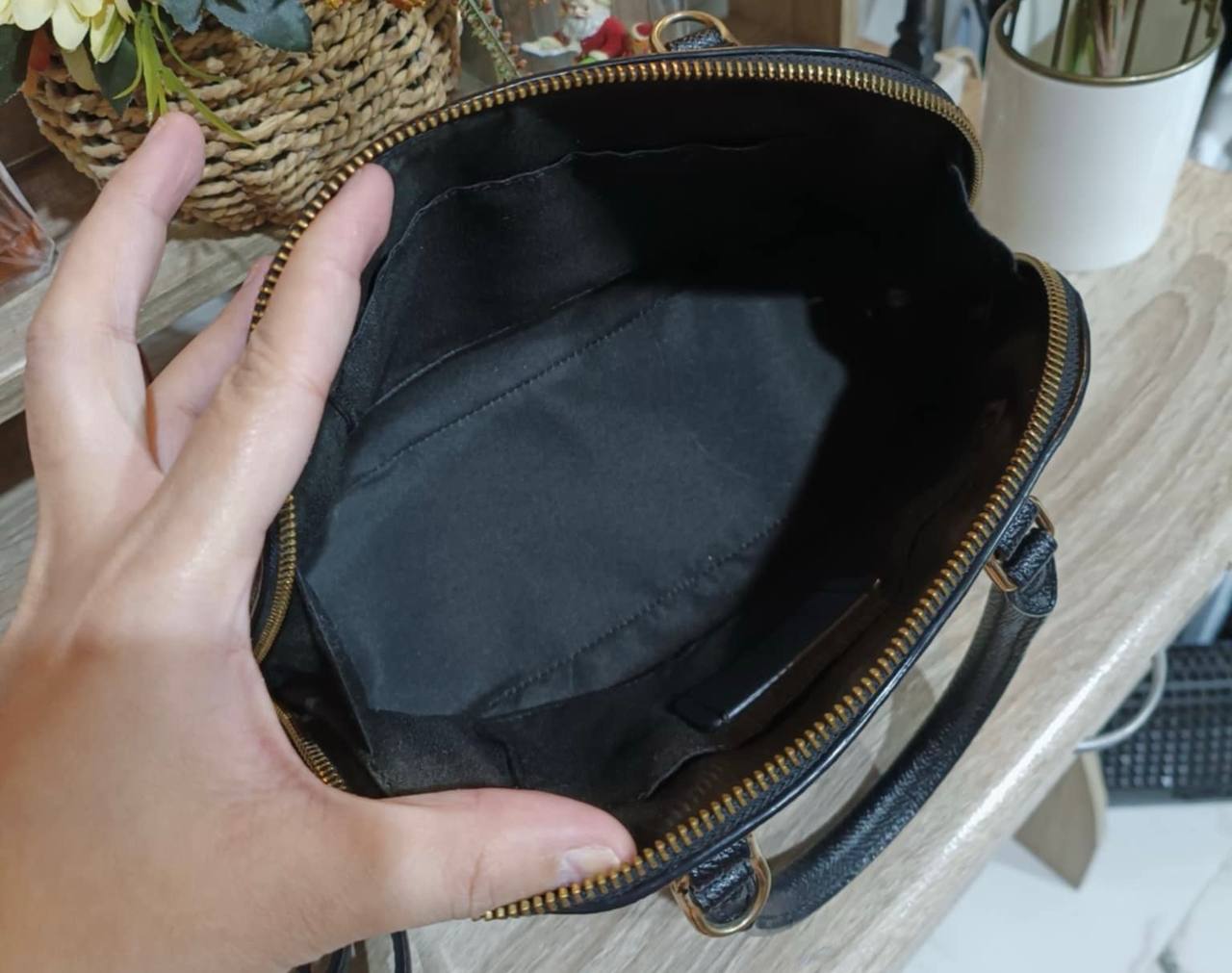 ORIG Preloved COACH Mini Sierra Alma Dome Black Bag