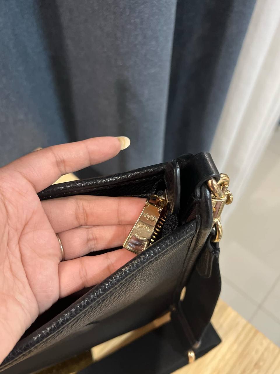 ORIG Preloved COACH Dempsey File Black Bag