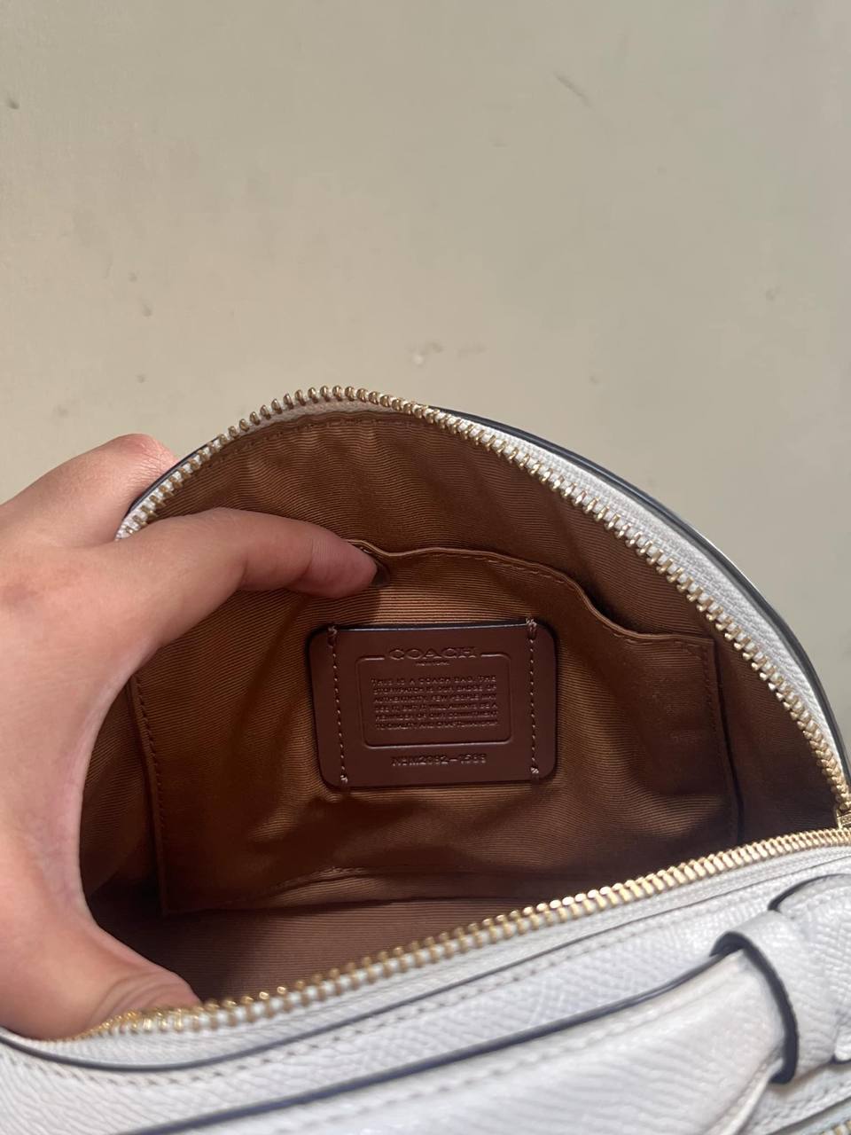 ORIG Preloved COACH RARE Serena Satchel White Chalk Bag
