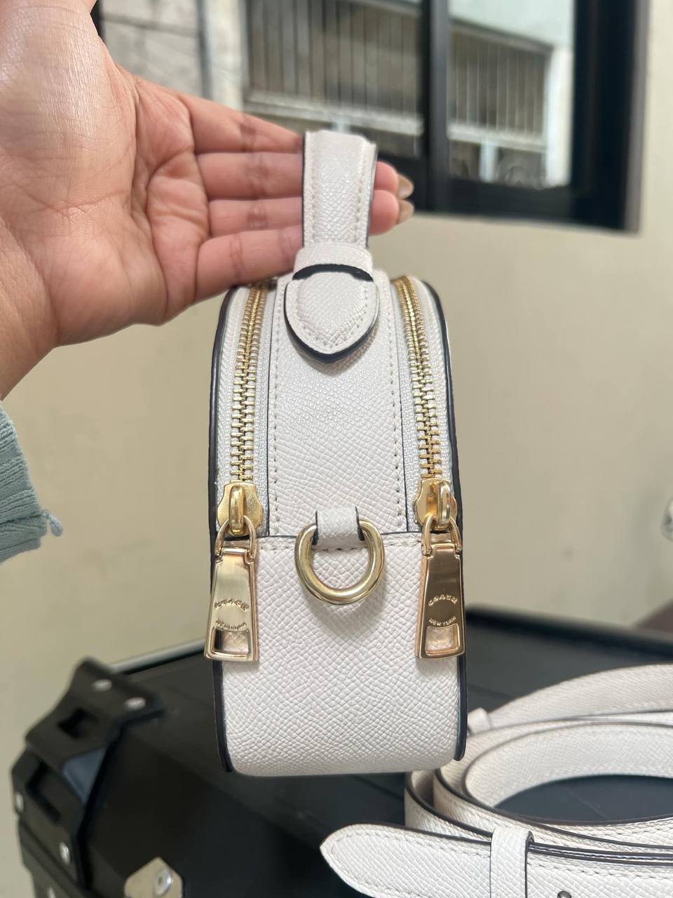 ORIG Preloved COACH RARE Serena Satchel White Chalk Bag