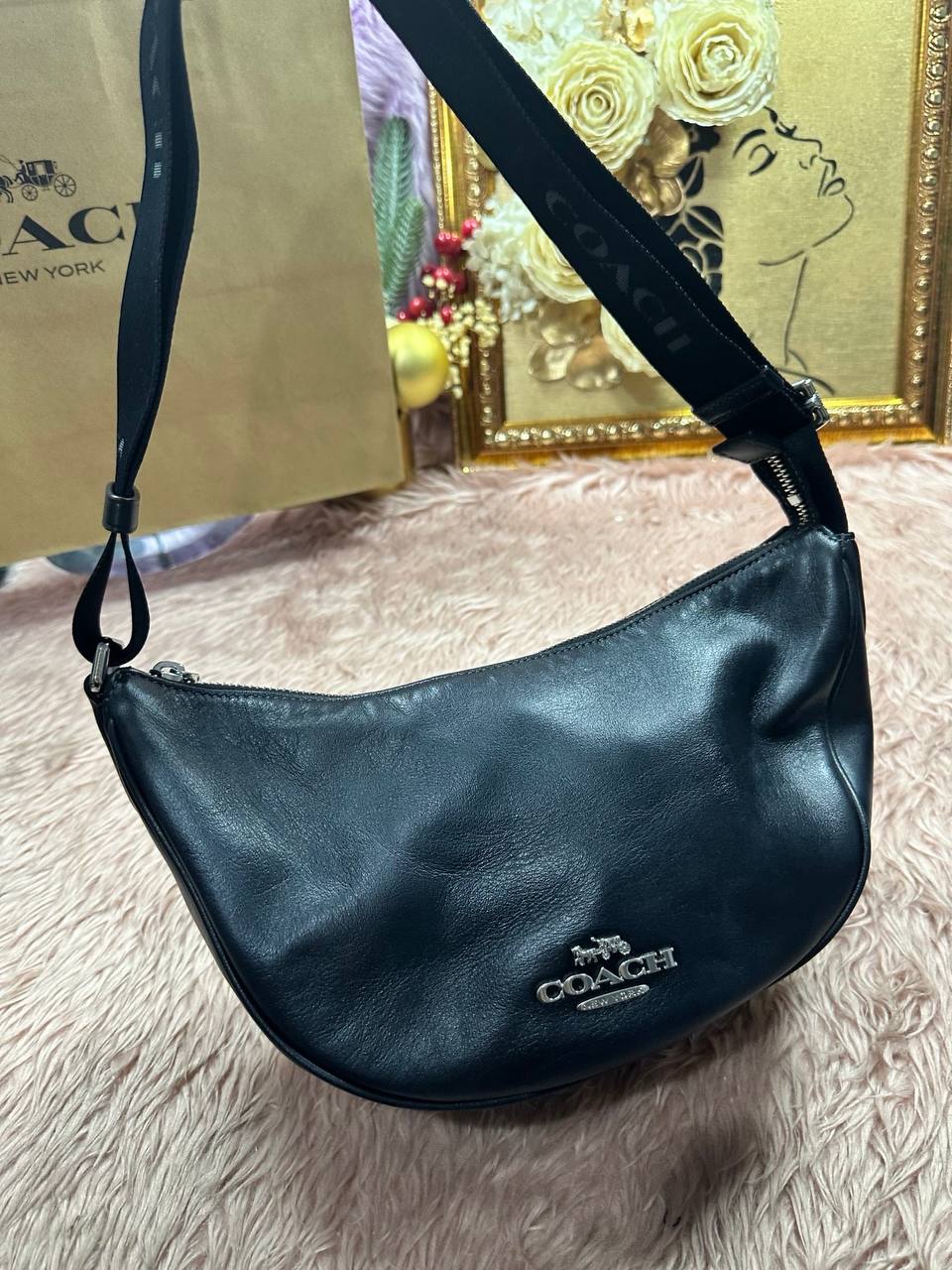 ORIG Preloved COACH Pace Shoulder Black Bag