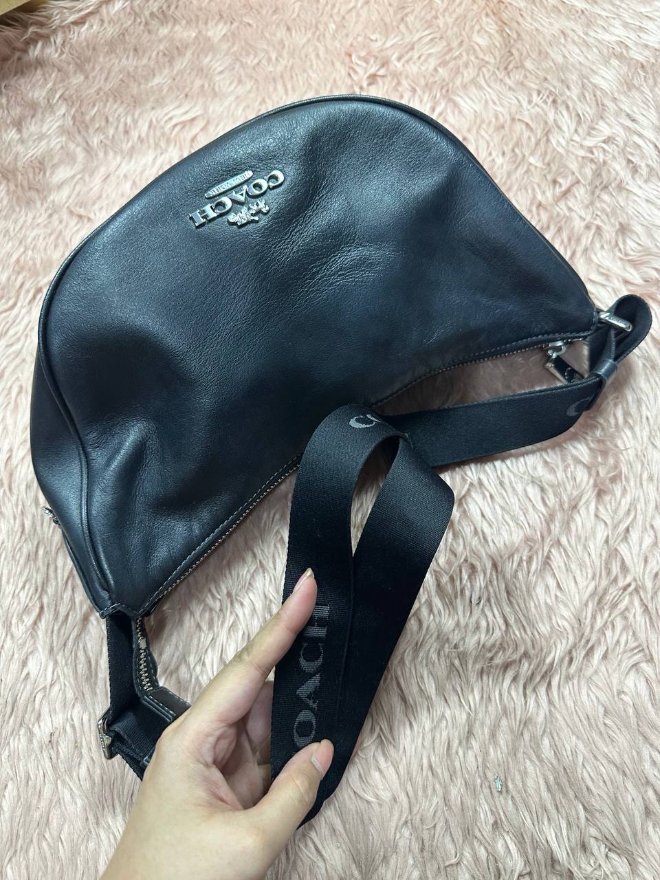 ORIG Preloved COACH Pace Shoulder Black Bag