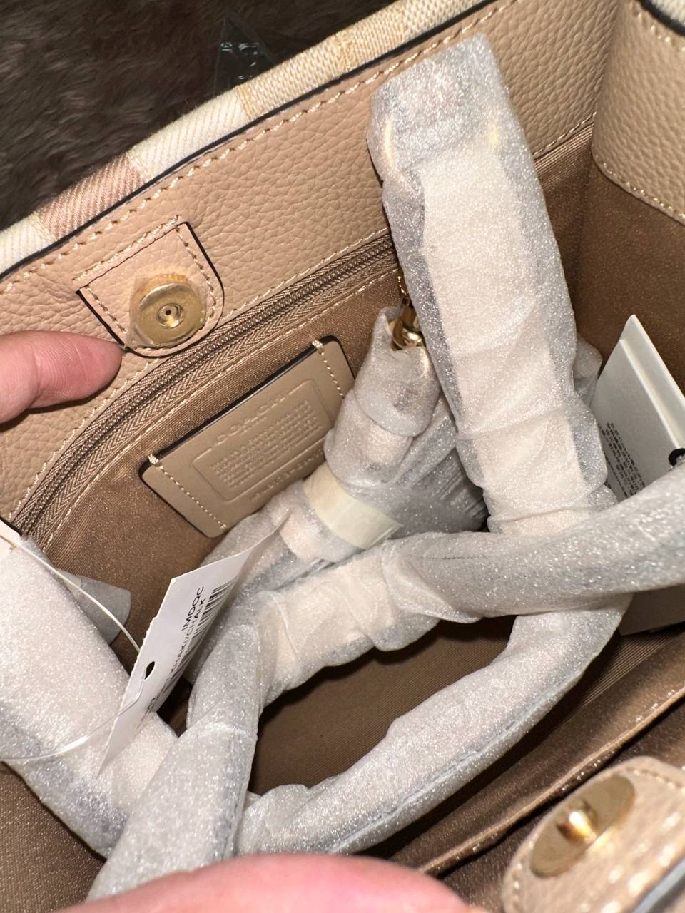 ORIG & IMPORTED COACH RARE Dempsey Tote Bag 22 White Jacquard Bag