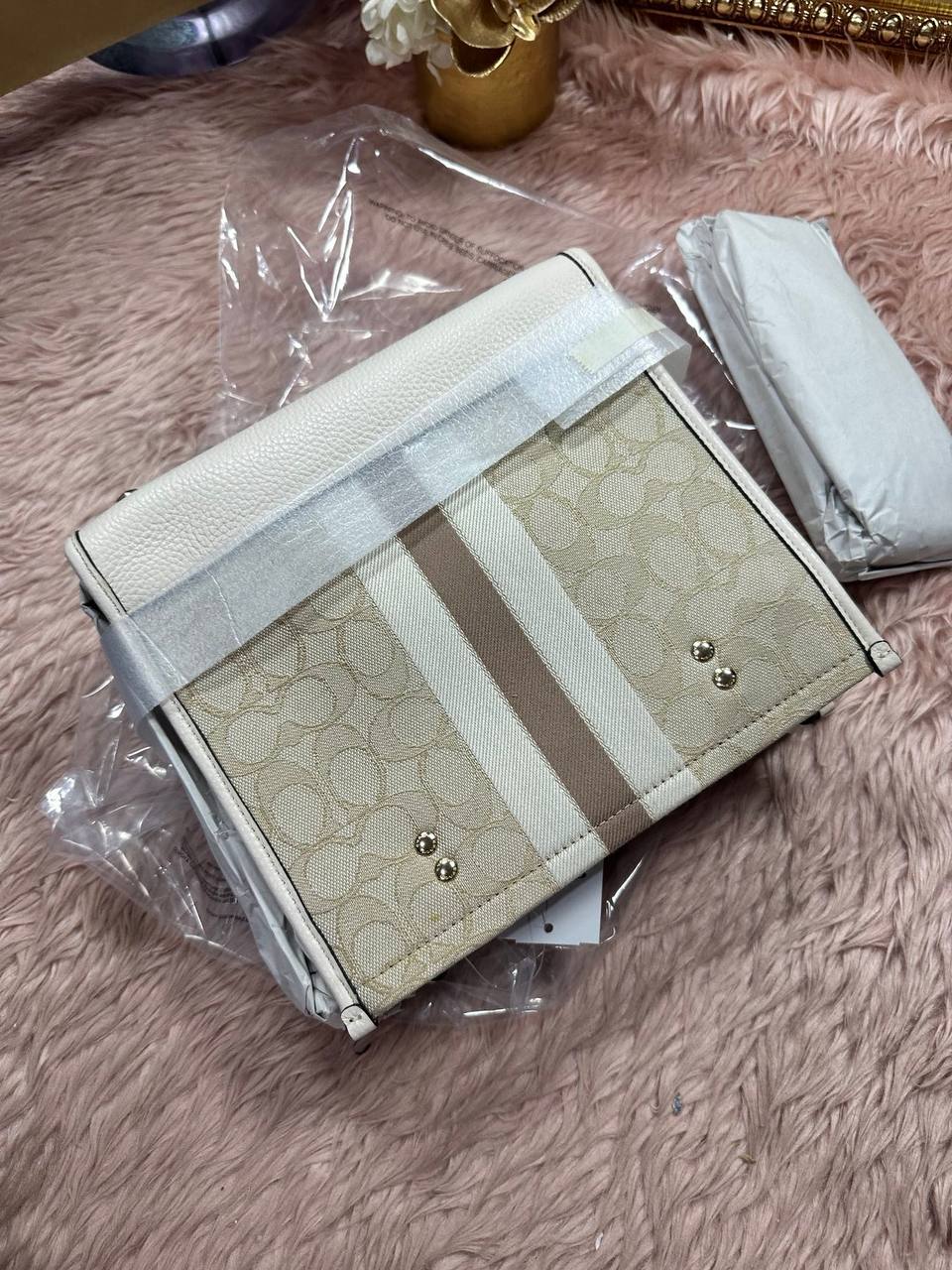 ORIG & IMPORTED COACH RARE Dempsey Tote Bag 22 White Jacquard Bag