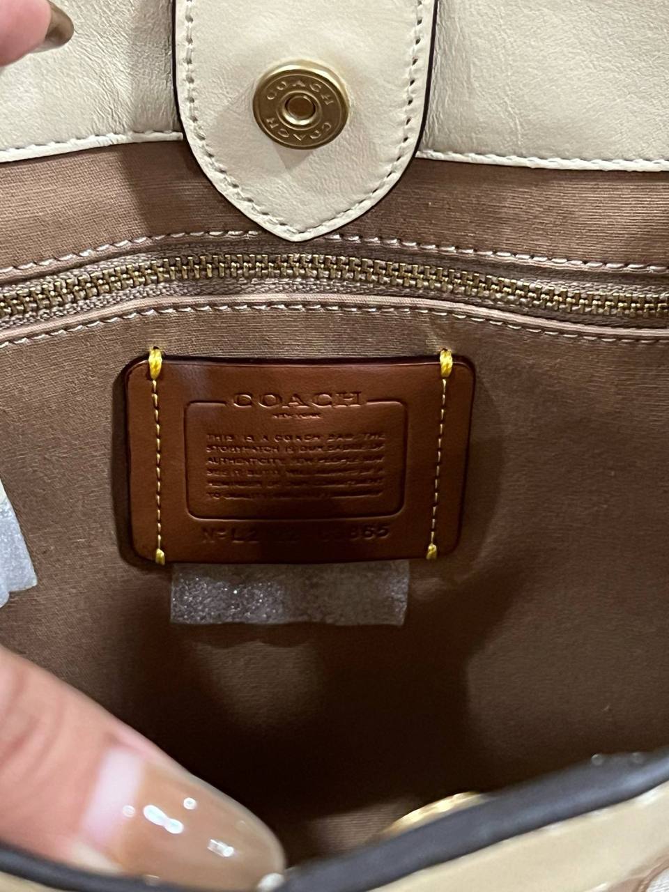 ORIG Preloved COACH Retail Tote Bag Signature Jacquard Field 22 Beige/Ivory