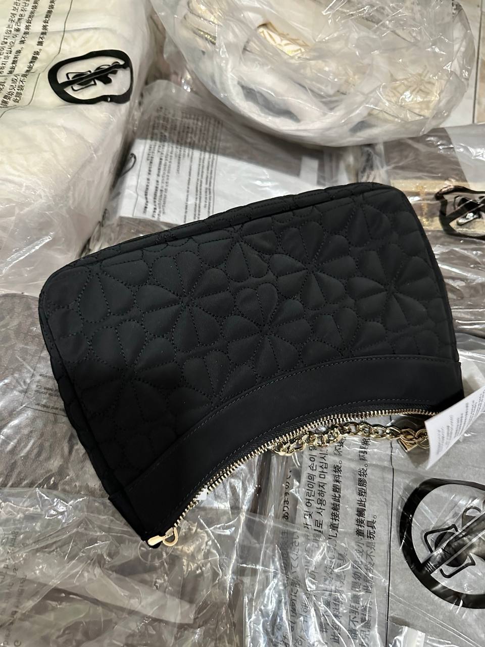 ORIG & IMPORTED Kate Spade KS Spade Flower Quilted Fabric Convertible Crossbody Bag Black / Pink