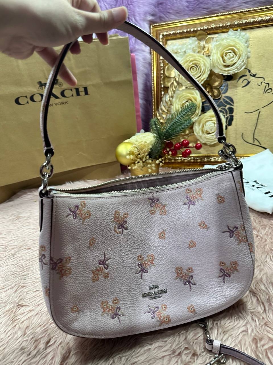 ORIG Preloved COACH Retail Chelsea Crossbody Bag with Floral Bow Print