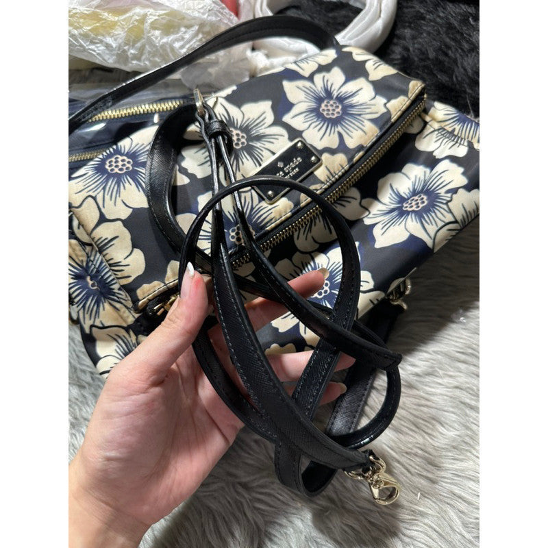 Orig PRELOVED KS Black & White Floral Miri Blake Avenue Nylon Bag